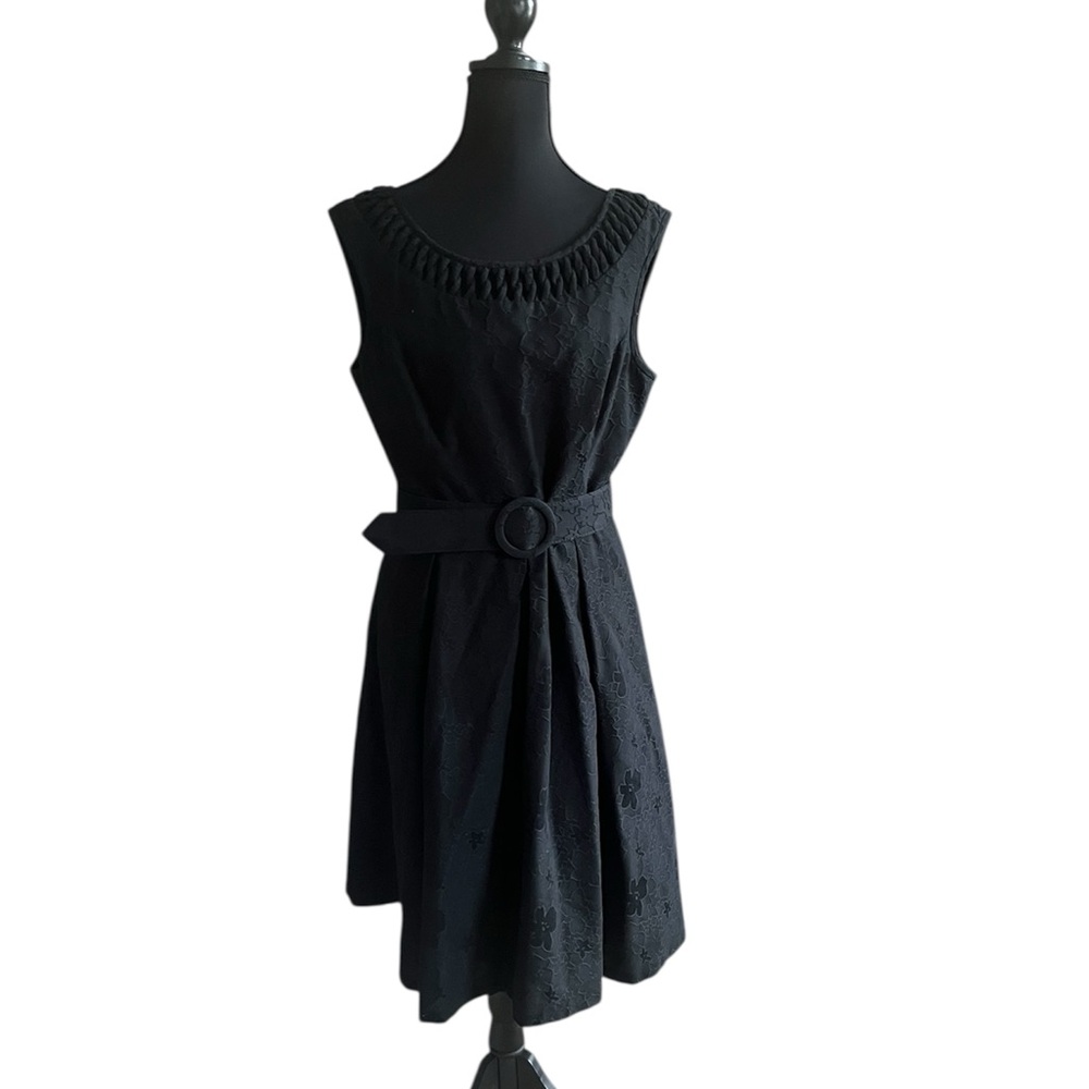 Kristin Davis Black Floral embossed Sleeveless Dress with a belt size 14